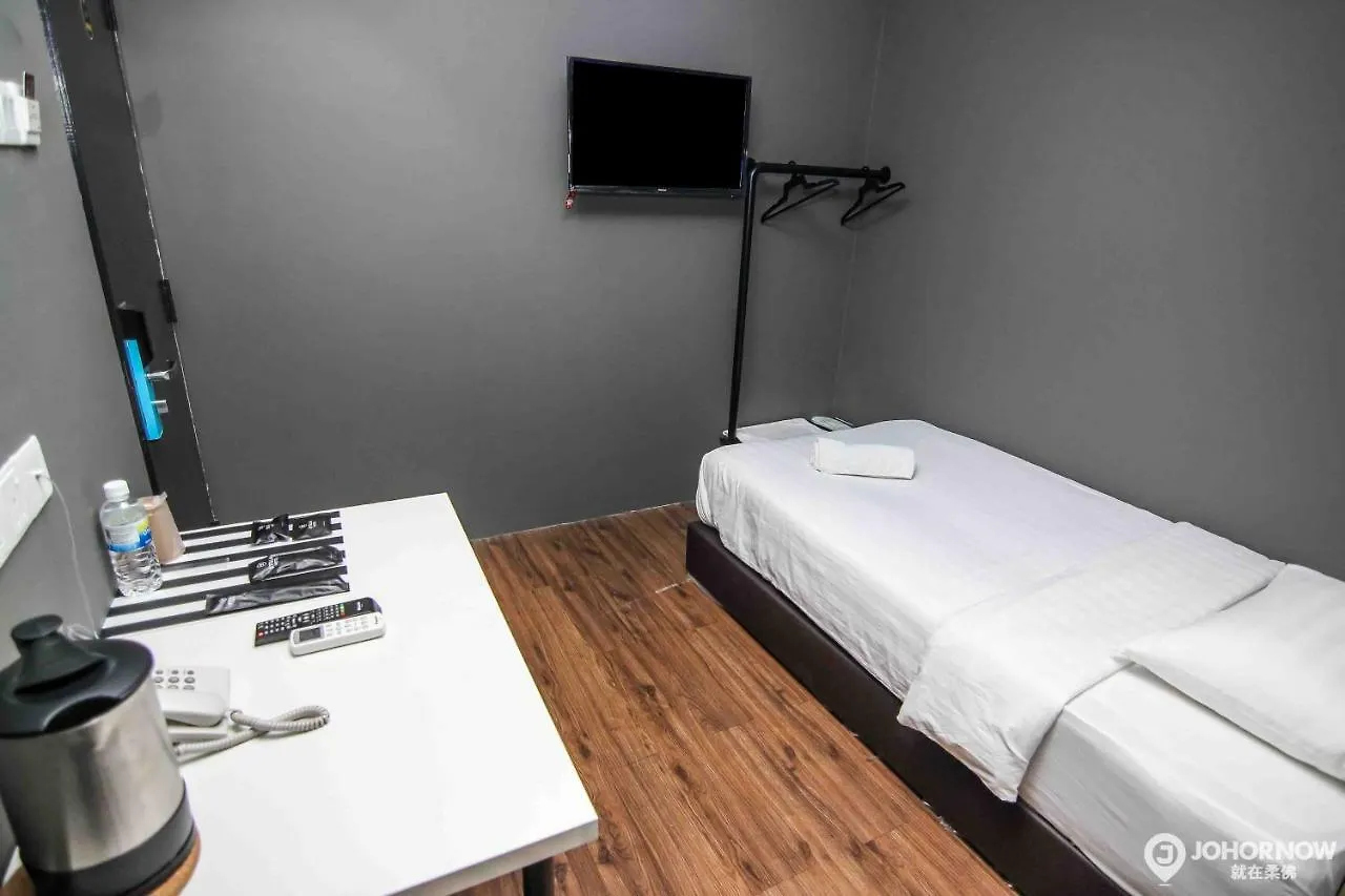 Stella Hotel - Johor Bahru 3*,
